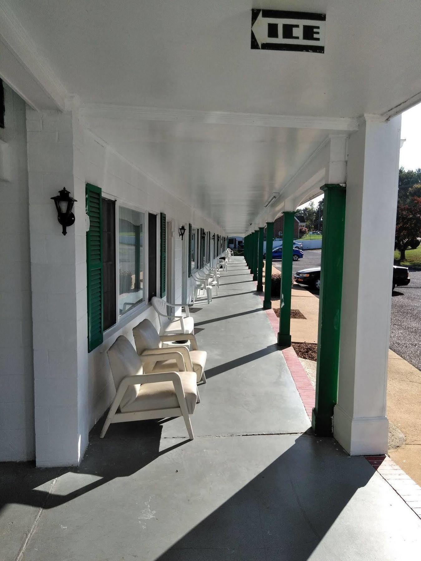 The Cardinal Inn Luray Extérieur photo